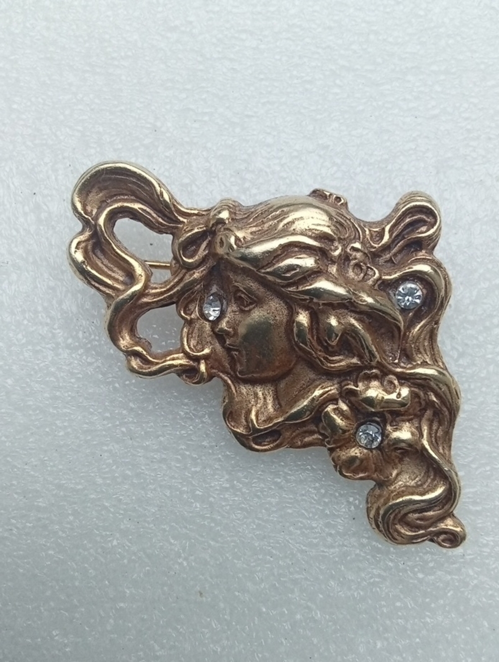 Vintage Art Nouveau Style Gold Woman Profile Brooch with Rhinestones